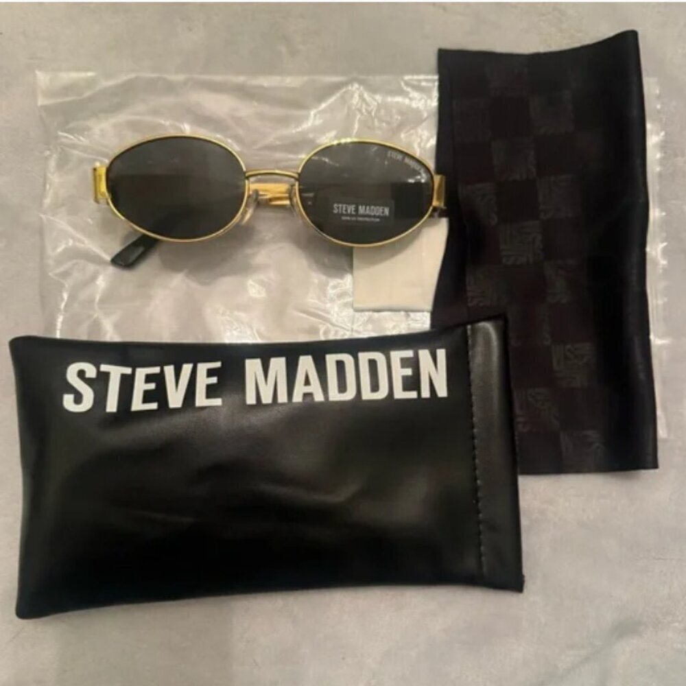Steve Madden Mystie Sunglasses - Shiny Gold Frame - Oval - Picture 4 of 4